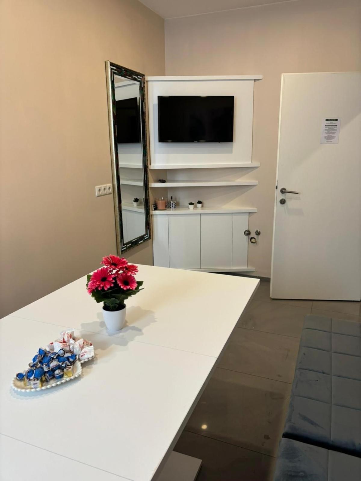 New Central Apartments Westbahnhof Viyana Dış mekan fotoğraf